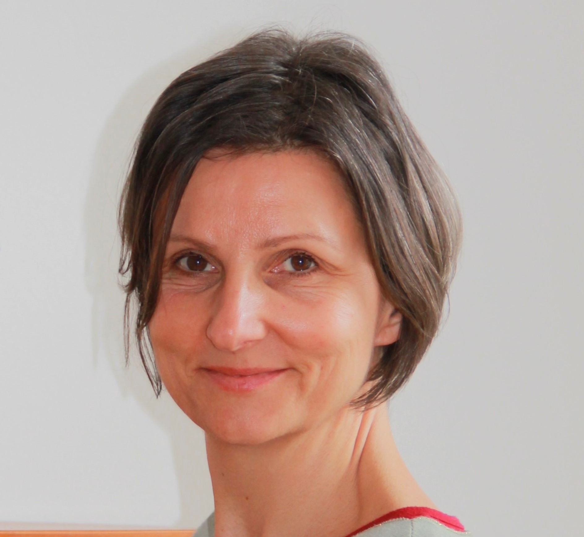 Heilpraktiker - Mein Name ist Dr. Silke Krüger
Als Heilpraktikerin liegt es mir am Herzen, Sie auf Ihrem Weg in die Genesung zu begleiten. - Silke Krüger