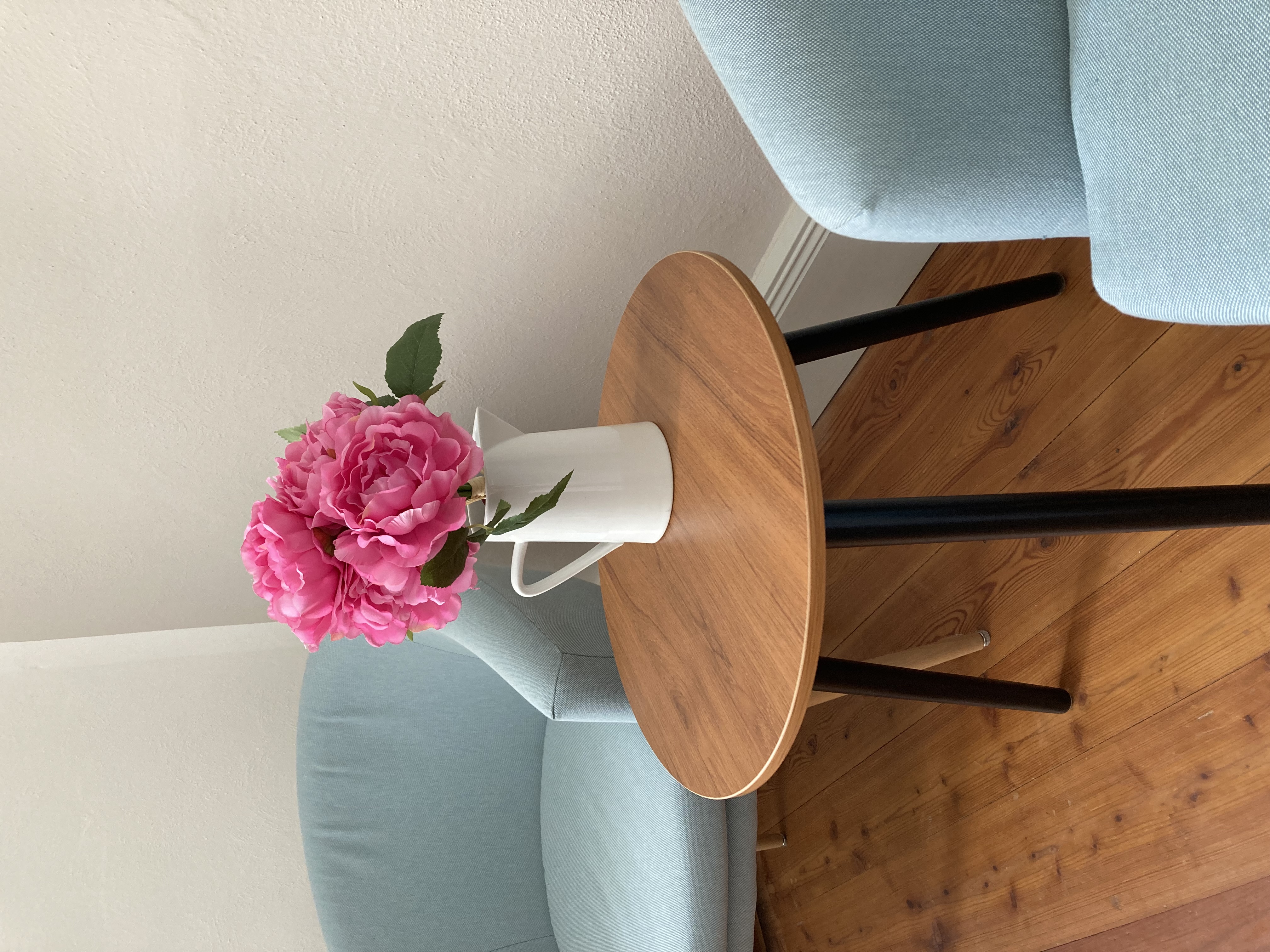 Heilpraktiker finden - Burnout & Erschöpfung: Chronische Erschöpfung - Sitzecke - Praxis für Natur- und Frauenheilkunde Christin Reich Coburg/Weitramsdorf