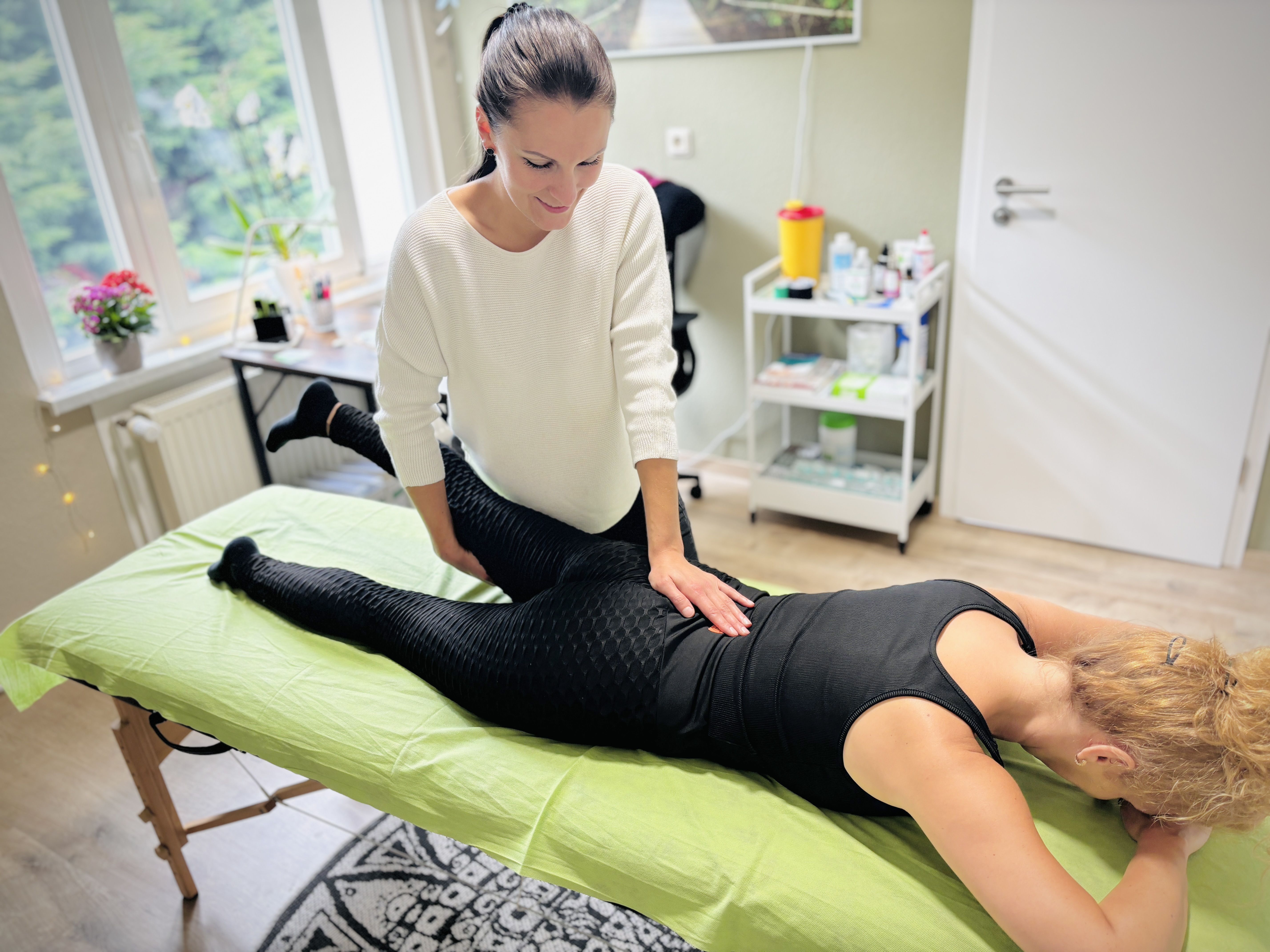 Heilpraktiker finden - Sachsen-Anhalt - Ganzheitliche Schmerztherapie und Naturheilkunde, Chiropraktik. Heilpraktikerin Christel Müller
