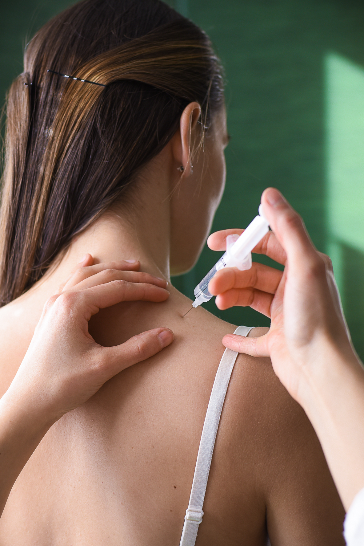 Heilpraktiker: Ganzheitliche Schmerztherapie und Naturheilkunde, Chiropraktik. Heilpraktikerin Christel Müller