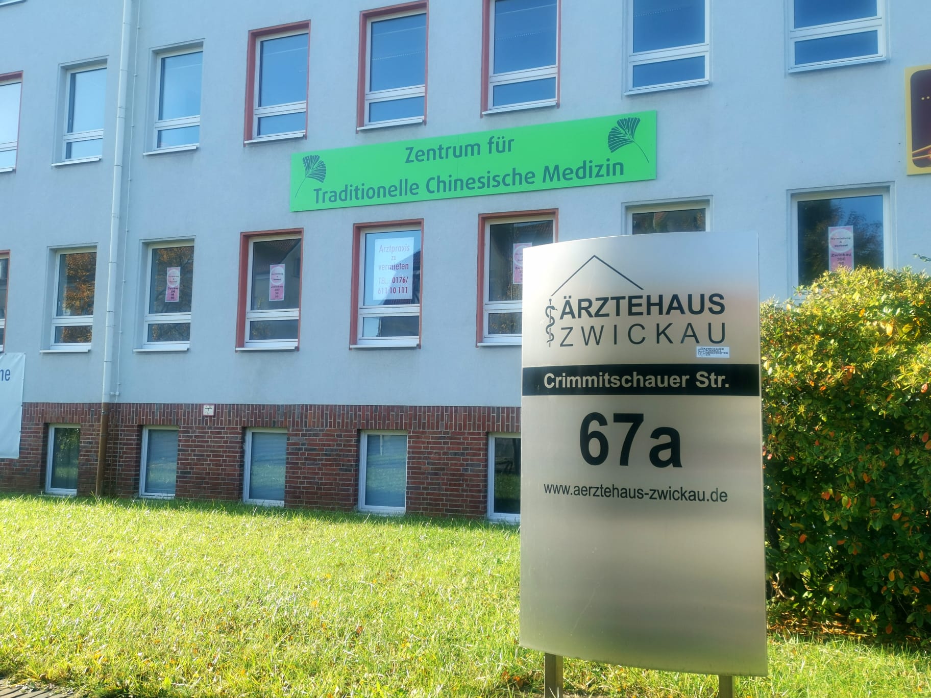 Heilpraktiker: Im Ärztehaus Zwickau  - Zentrum für Traditionelle Chinesische Medizin. Praxis und TCM Akupunktur Kurs