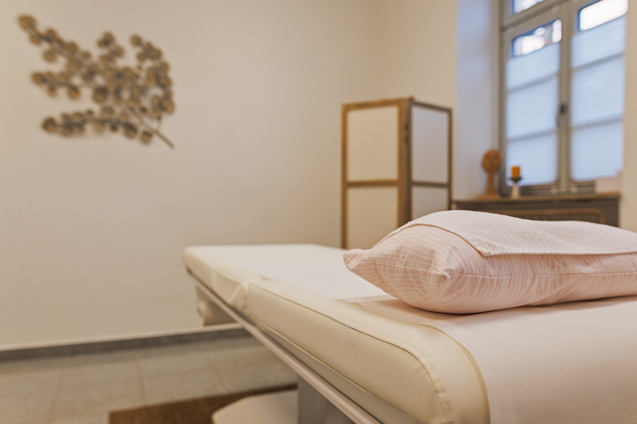 Pravena - Naturheilkunde für Frauen Claudia Wiesian Praxis Räume Behandlung I