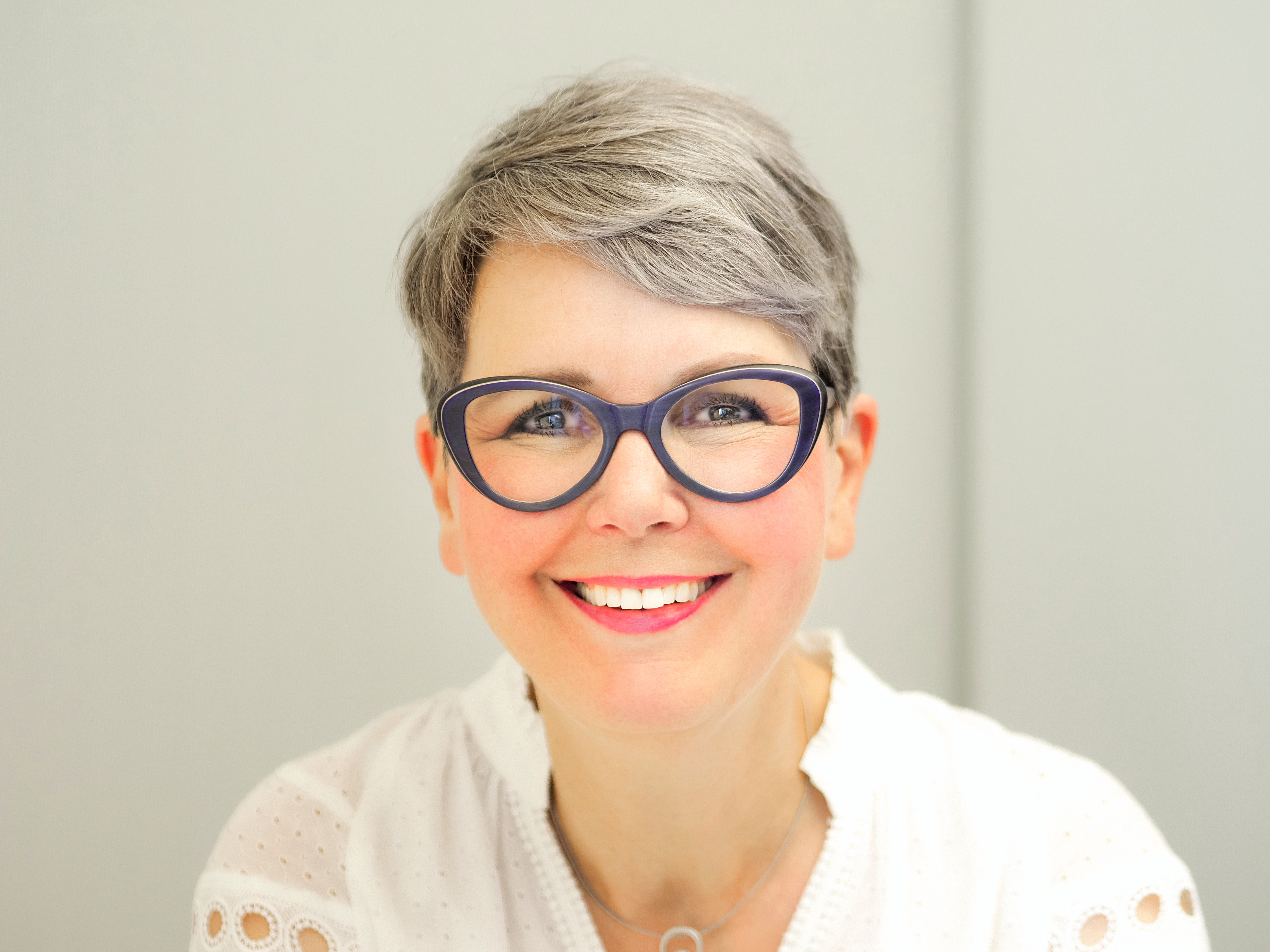 Dr. rer. nat. Karin Rüttgers Praxis für Psyche und Soma Teammitglieder Dr. rer. nat. HP & HP Psych.